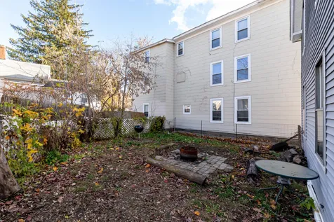 77 Malvern Street Manchester NH 03104