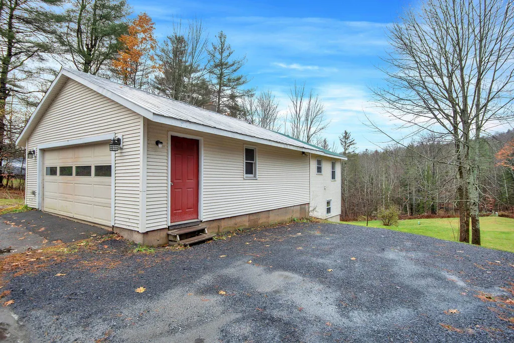 1005 Crosstown Road Berlin VT 05602