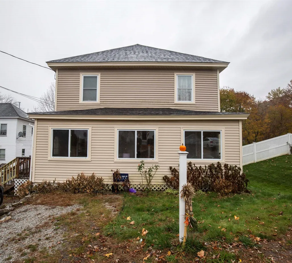 6 Abbott Street Derry NH 03038