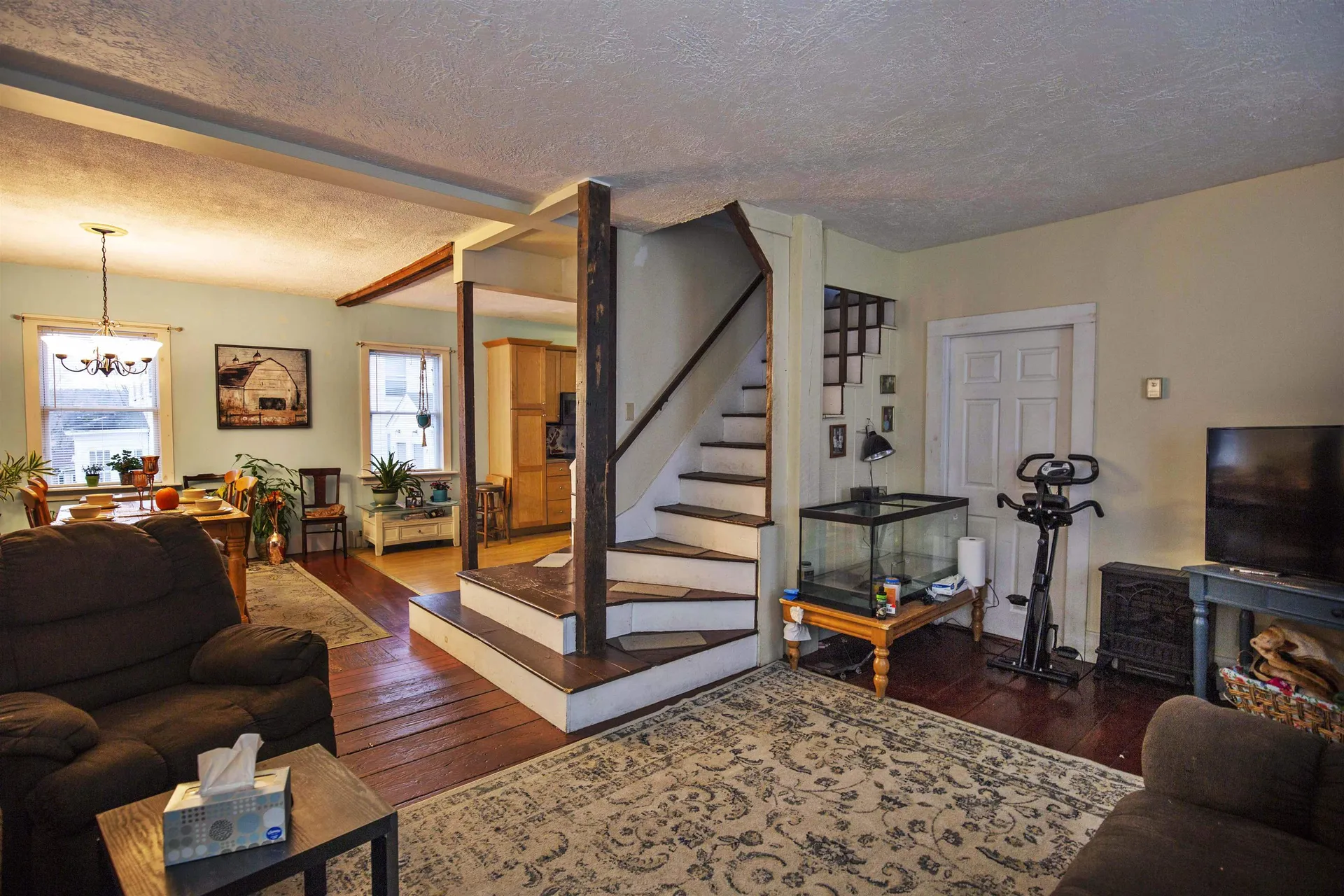6 Abbott Street Derry NH 03038