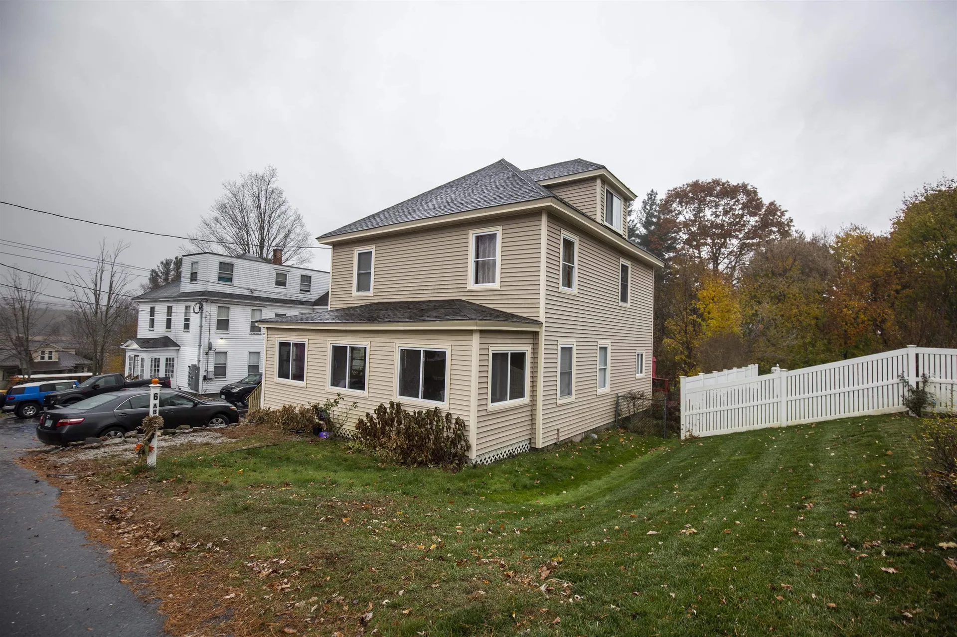 6 Abbott Street Derry NH 03038