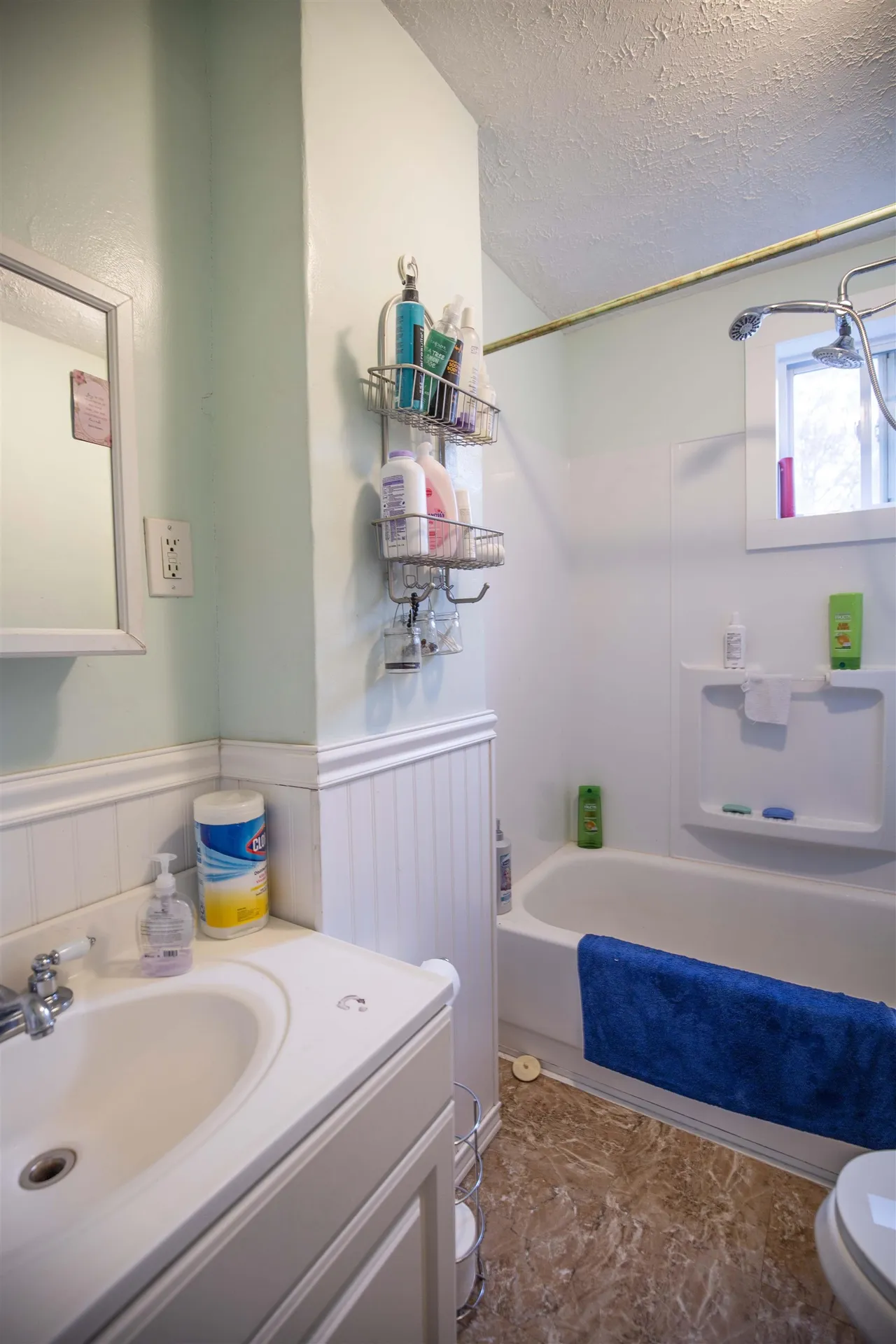 6 Abbott Street Derry NH 03038
