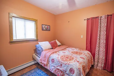 6 Abbott Street Derry NH 03038