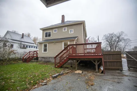 6 Abbott Street Derry NH 03038