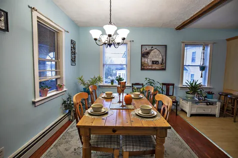 6 Abbott Street Derry NH 03038