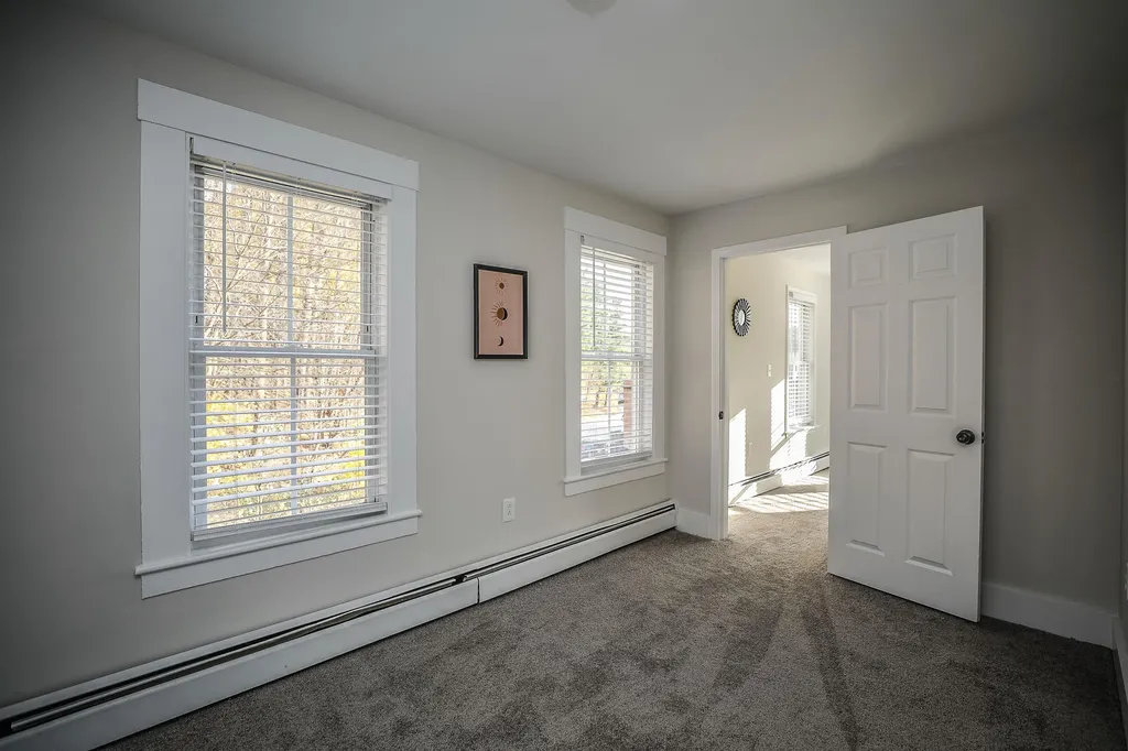 16 Livermore Street Wilton NH 03086