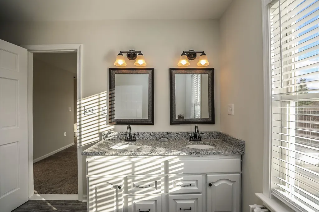 16 Livermore Street Wilton NH 03086