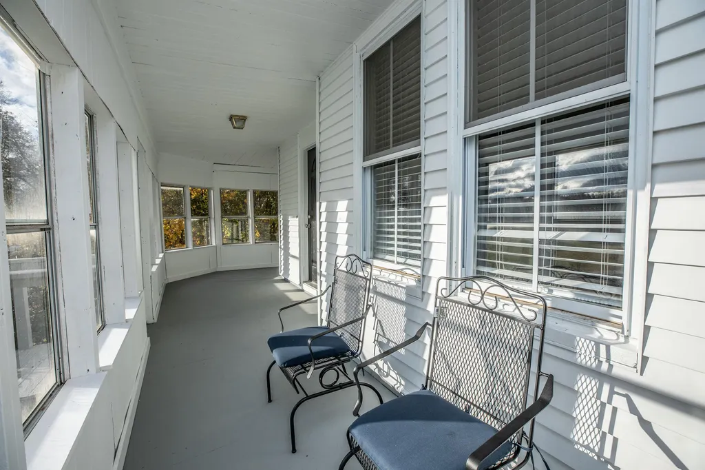 16 Livermore Street Wilton NH 03086