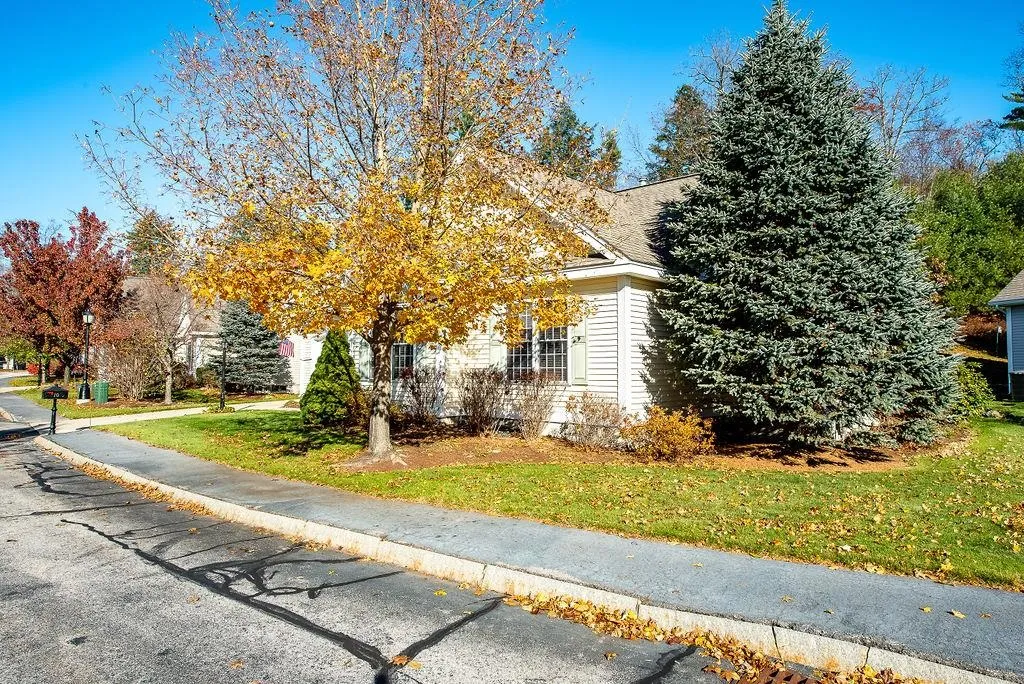 10 Windchime Drive Bow NH 03304