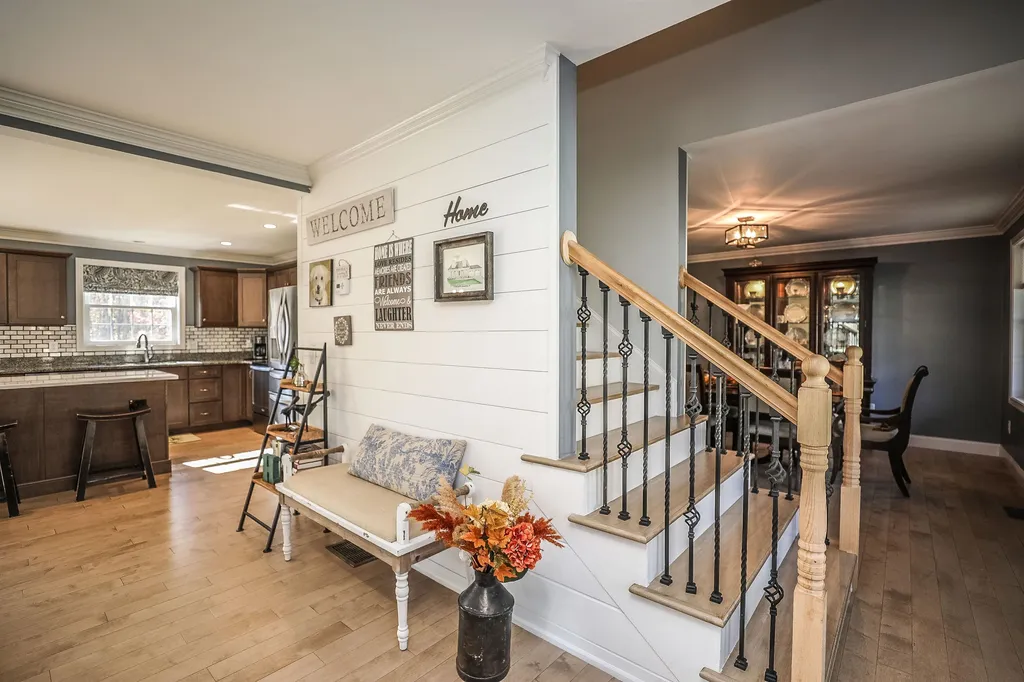 109 Litchfield Road Londonderry NH 03053