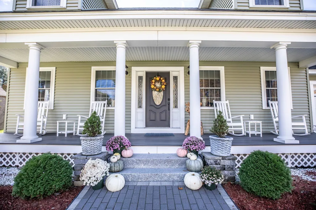 109 Litchfield Road Londonderry NH 03053