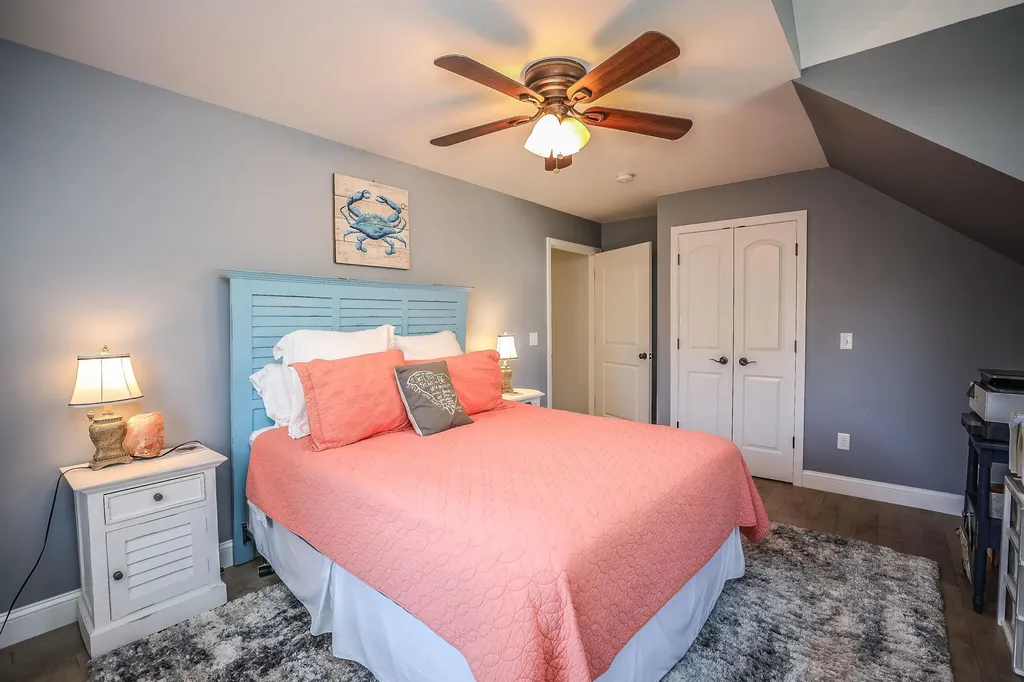 109 Litchfield Road Londonderry NH 03053