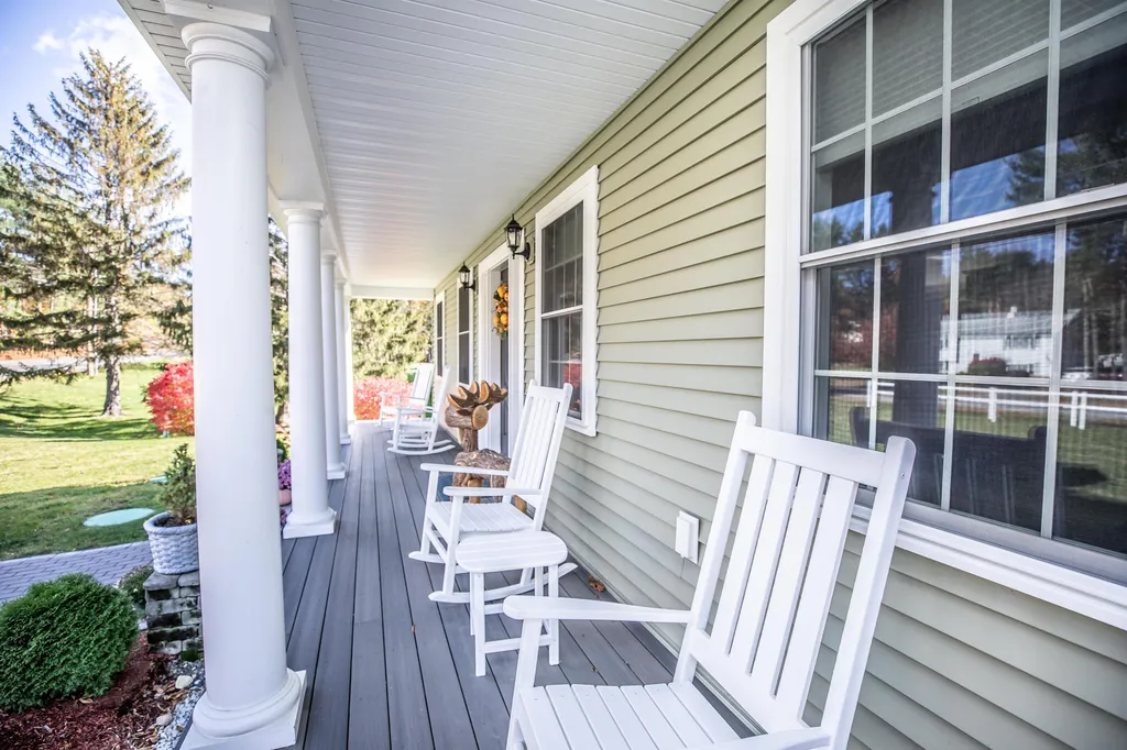 109 Litchfield Road Londonderry NH 03053