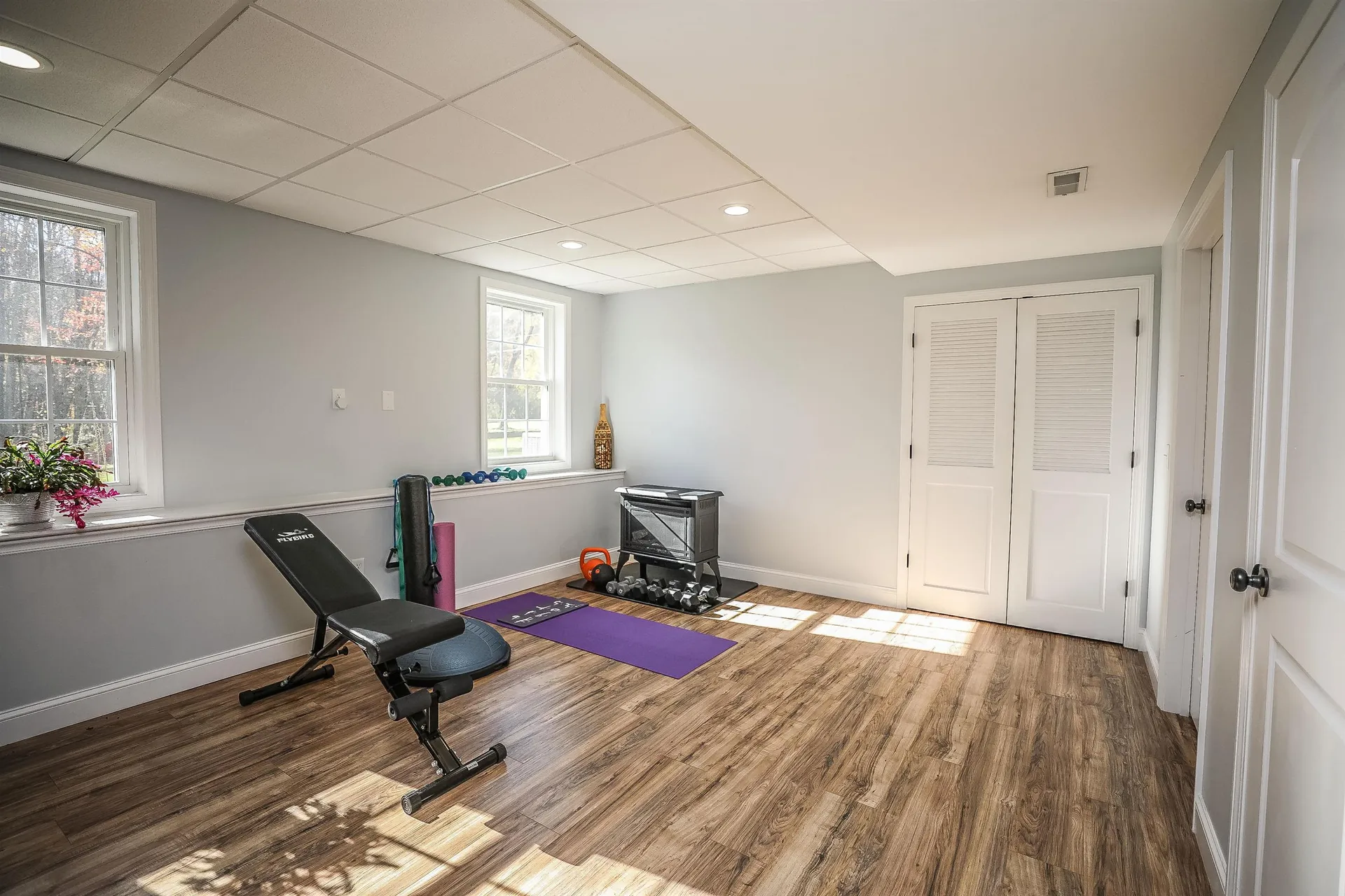 109 Litchfield Road Londonderry NH 03053