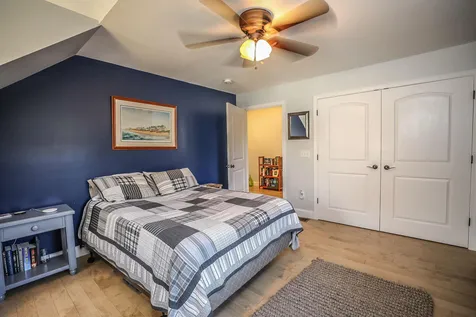 109 Litchfield Road Londonderry NH 03053