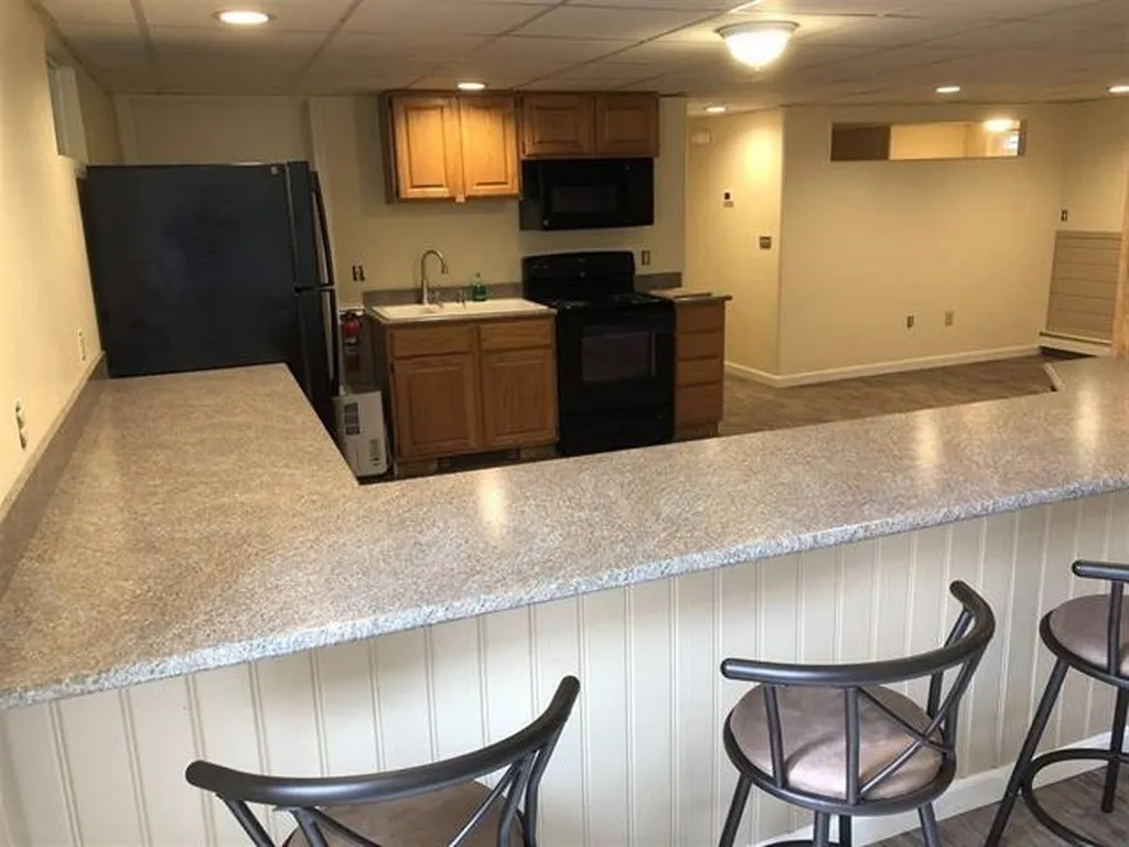 15 River Road Stratham NH 03885