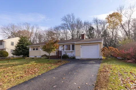 26 Taft Road Portsmouth NH 03801