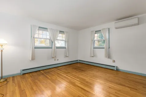26 Taft Road Portsmouth NH 03801