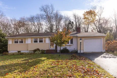 26 Taft Road Portsmouth NH 03801