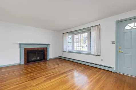 26 Taft Road Portsmouth NH 03801