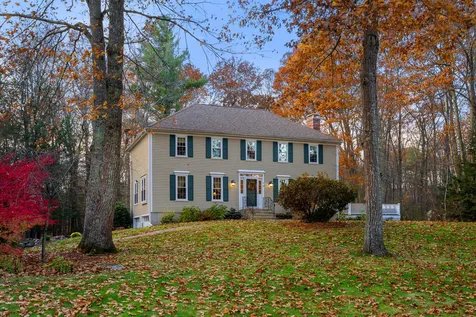 4 Kelley Drive Derry NH 03038