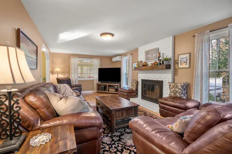 4 Kelley Drive Derry NH 03038