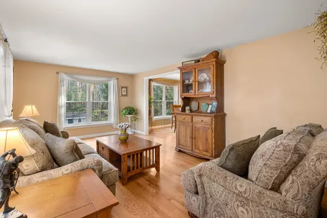 4 Kelley Drive Derry NH 03038