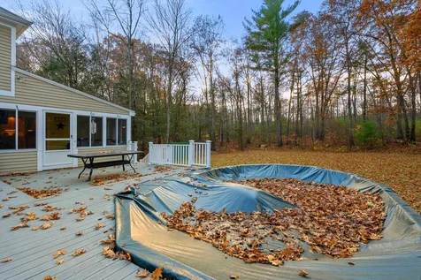4 Kelley Drive Derry NH 03038
