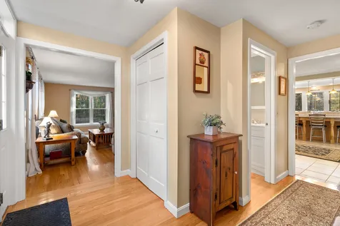 4 Kelley Drive Derry NH 03038