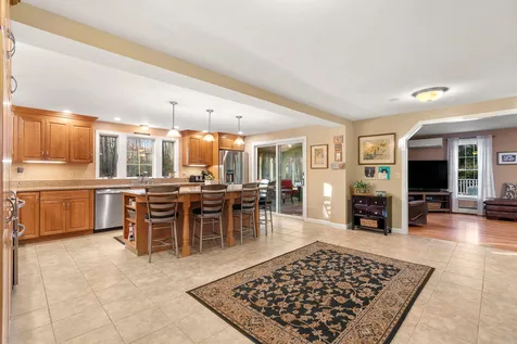 4 Kelley Drive Derry NH 03038