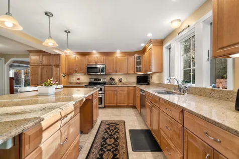 4 Kelley Drive Derry NH 03038