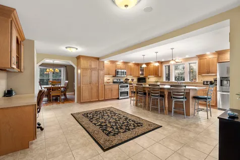 4 Kelley Drive Derry NH 03038