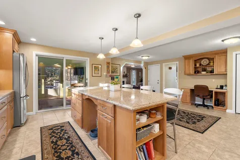 4 Kelley Drive Derry NH 03038