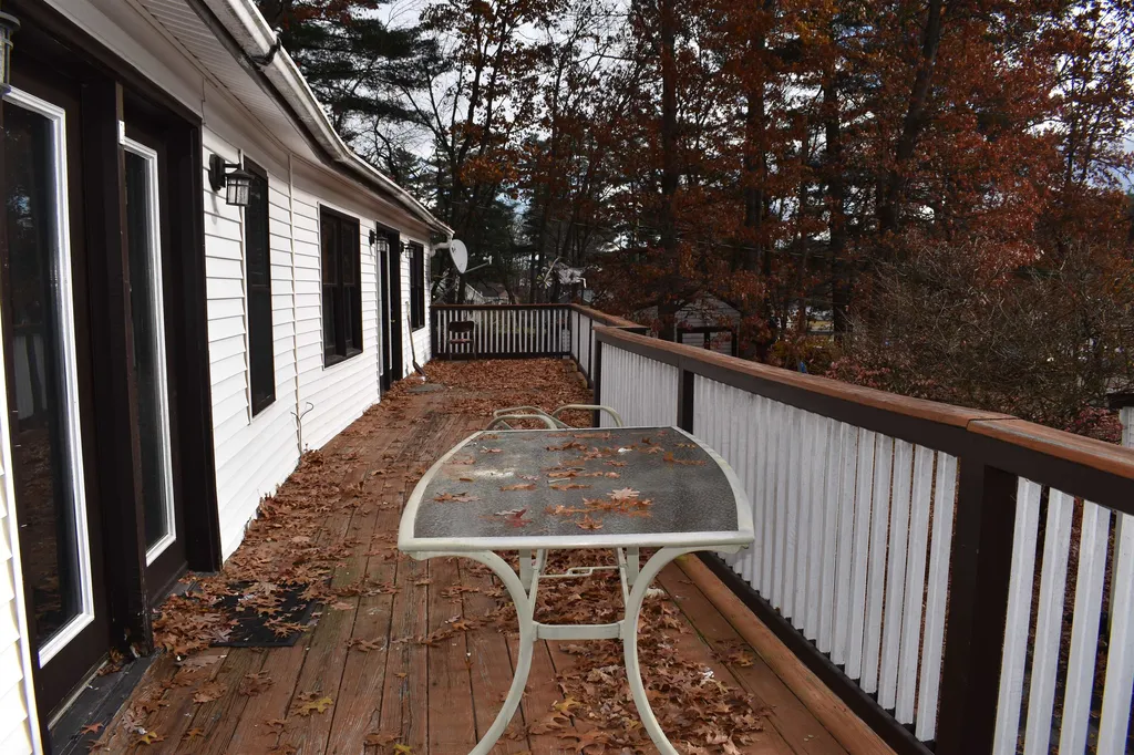43 Grove Avenue Manchester NH 03109