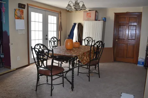 43 Grove Avenue Manchester NH 03109