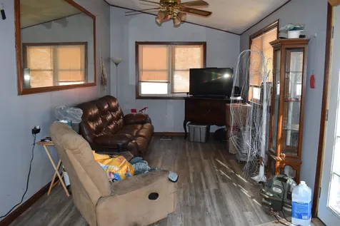 43 Grove Avenue Manchester NH 03109