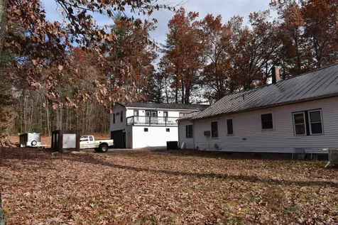 43 Grove Avenue Manchester NH 03109