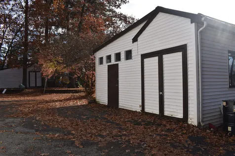 43 Grove Avenue Manchester NH 03109