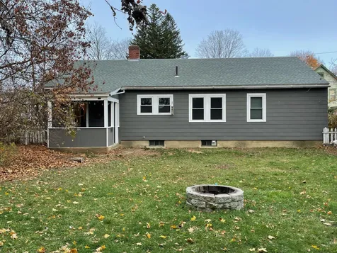 19 King Street Rochester NH 03867