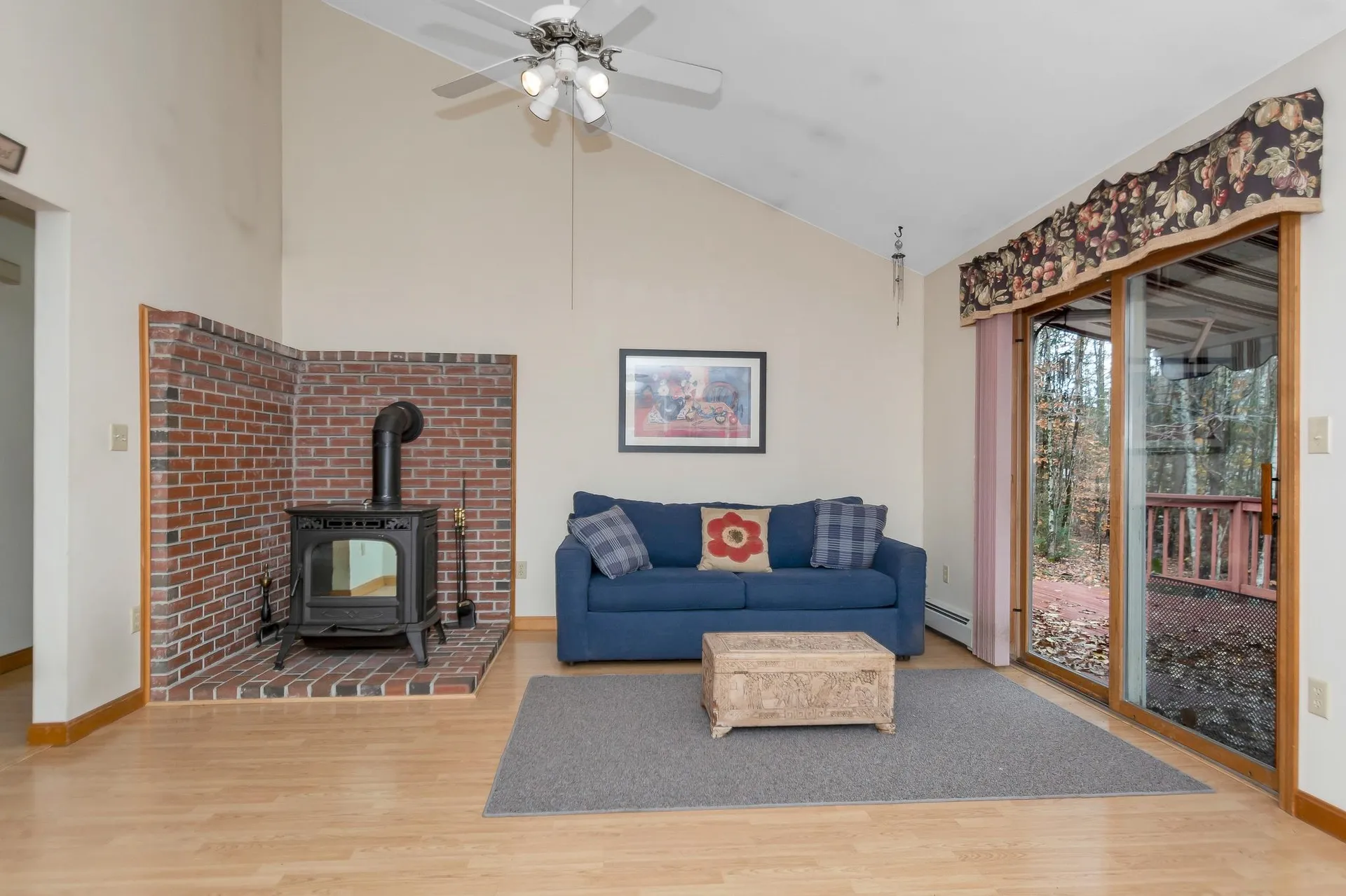 28 Lavoie Drive Nottingham NH 03290