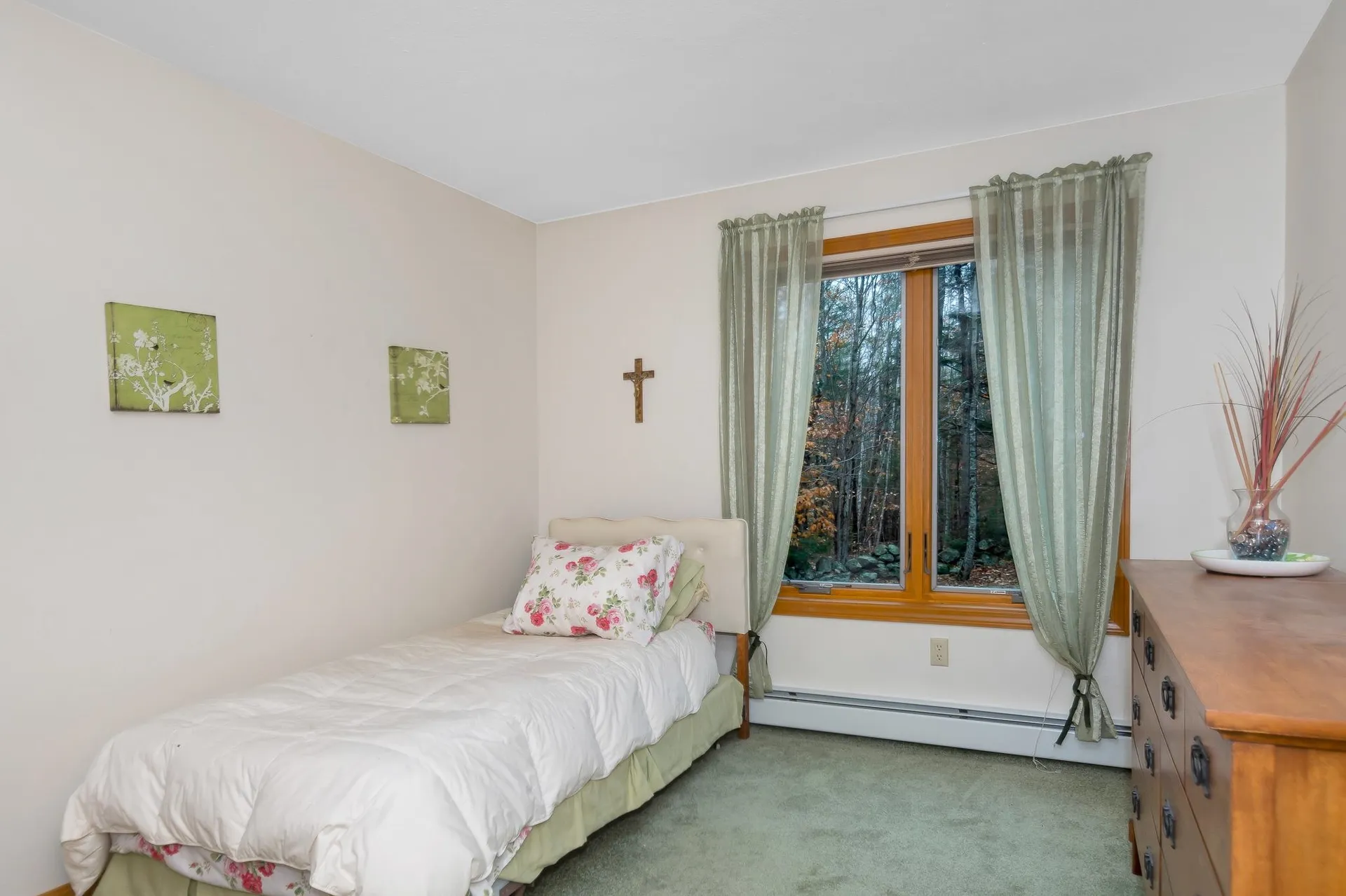 28 Lavoie Drive Nottingham NH 03290
