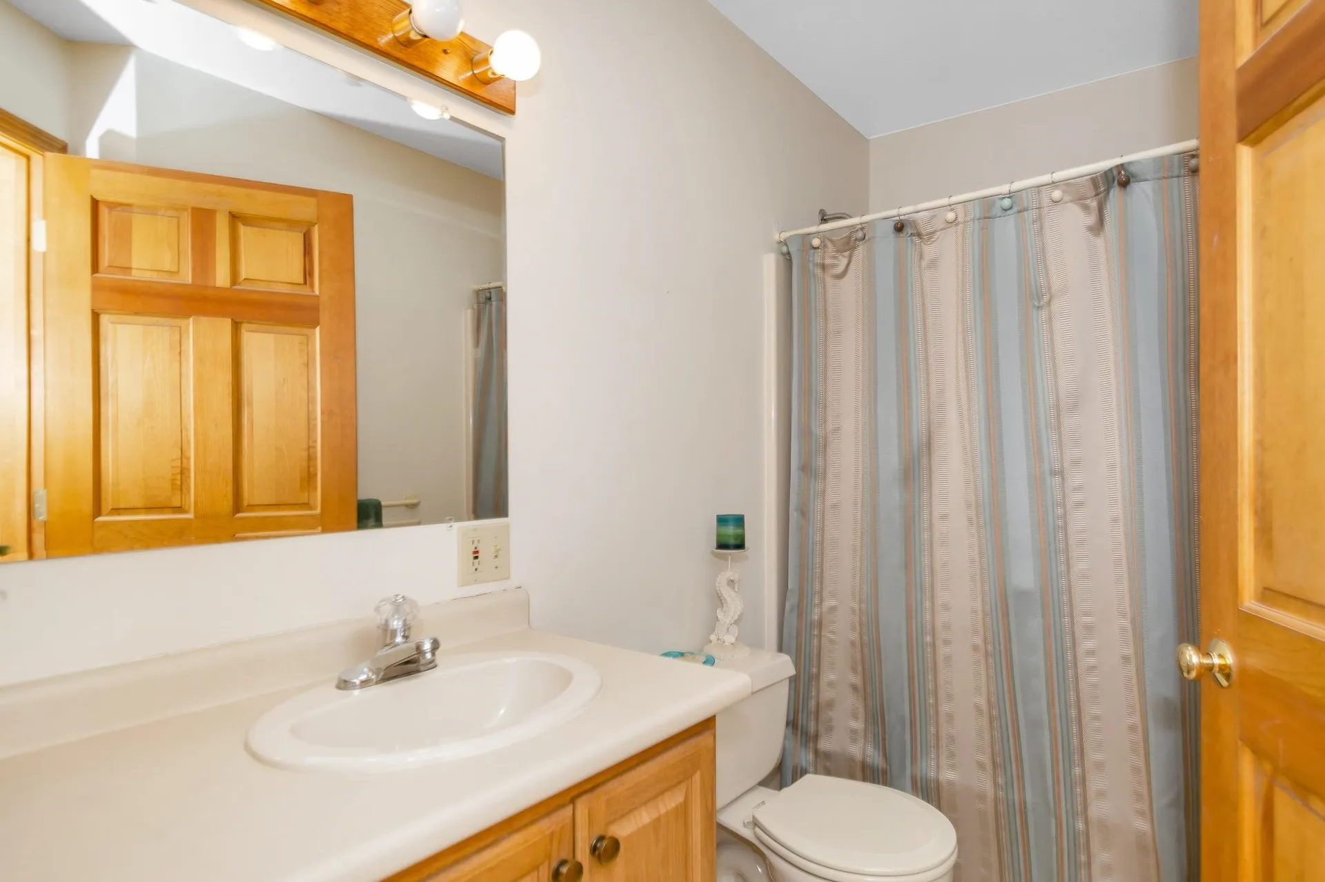 28 Lavoie Drive Nottingham NH 03290