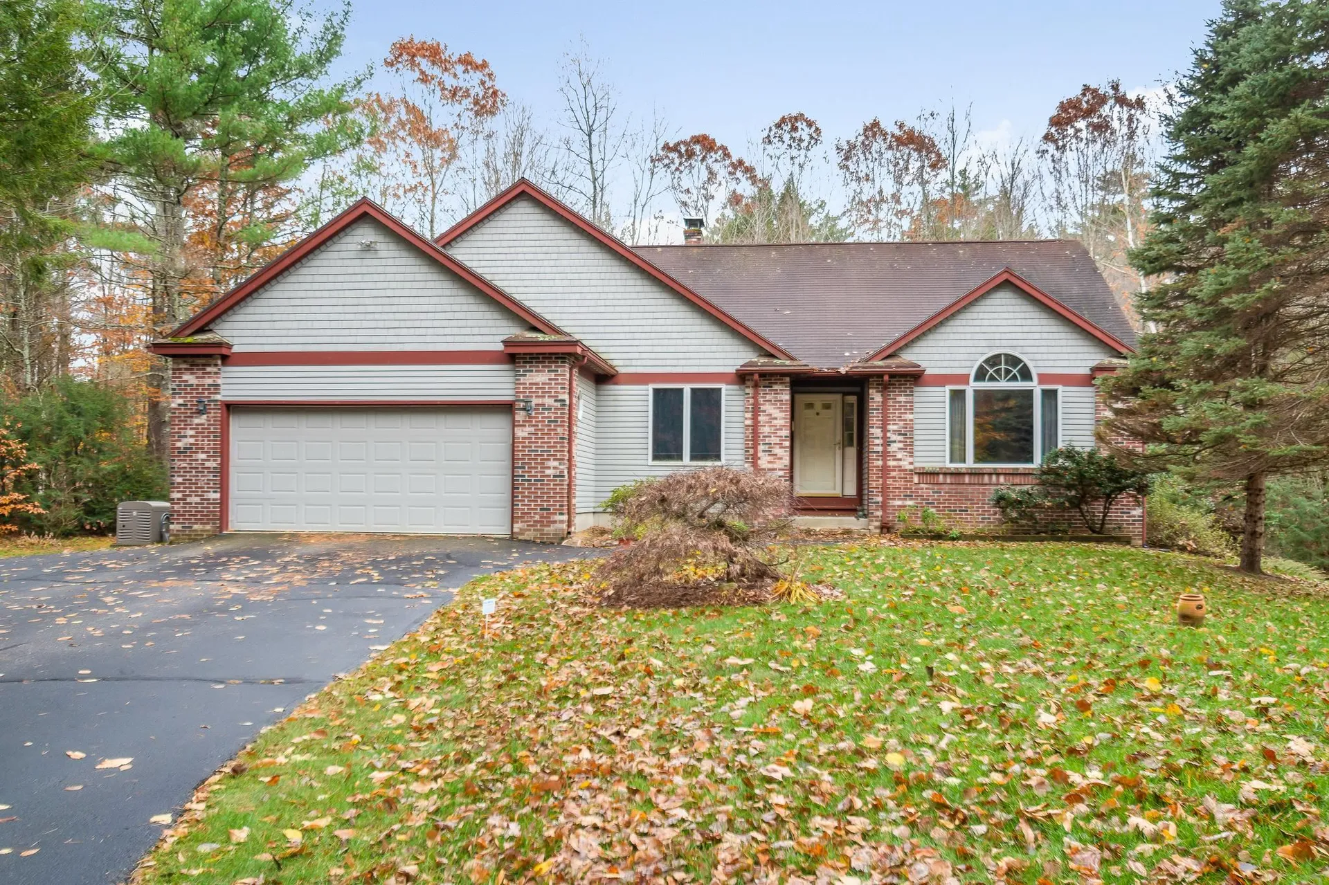 28 Lavoie Drive Nottingham NH 03290