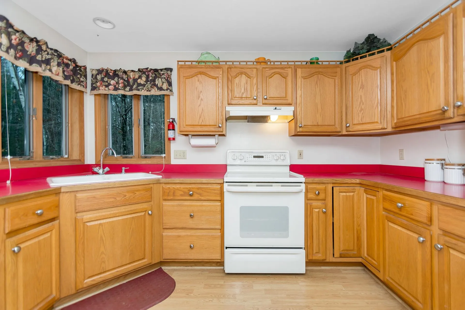 28 Lavoie Drive Nottingham NH 03290