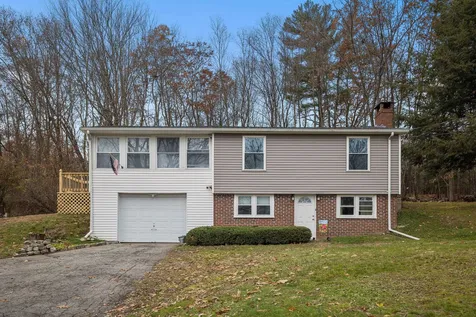54 Nottingham Road Raymond NH 03077