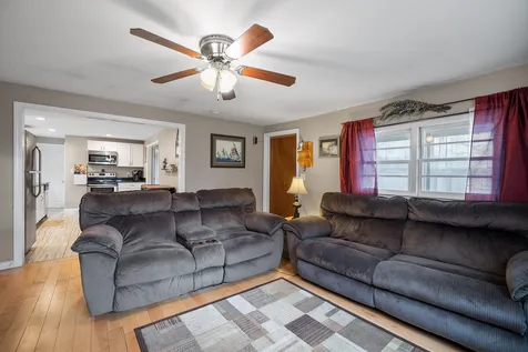 54 Nottingham Road Raymond NH 03077