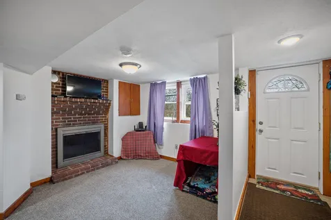 54 Nottingham Road Raymond NH 03077