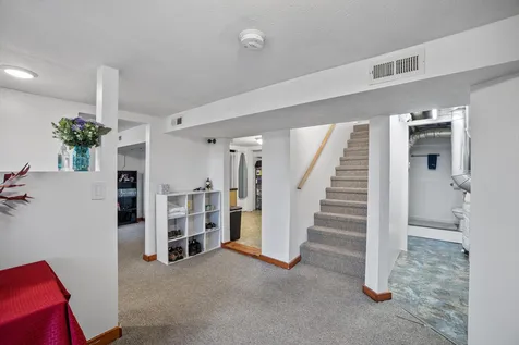 54 Nottingham Road Raymond NH 03077