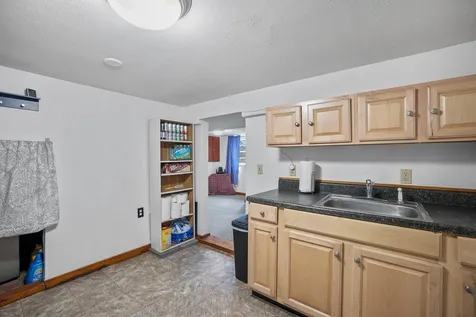 54 Nottingham Road Raymond NH 03077