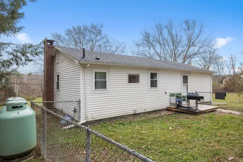 54 Nottingham Road Raymond NH 03077